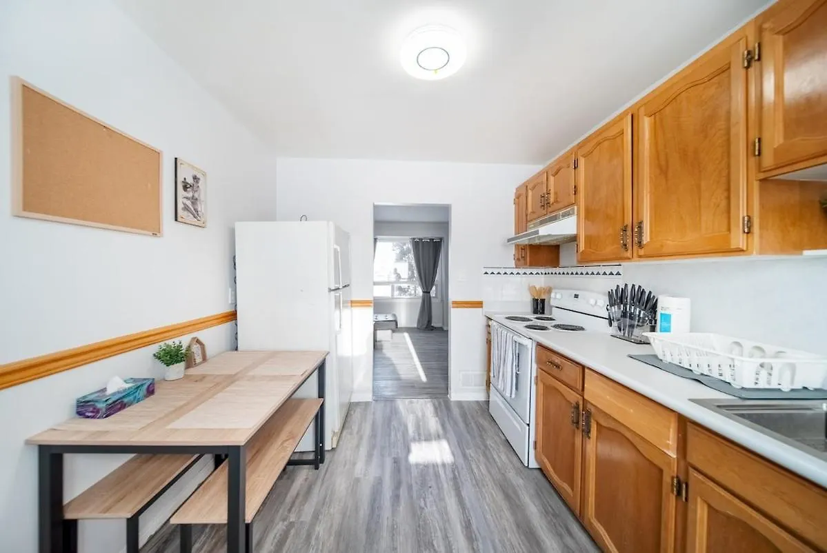 Holiday home 2 Bedroom Home In A Prime Location Winnipeg