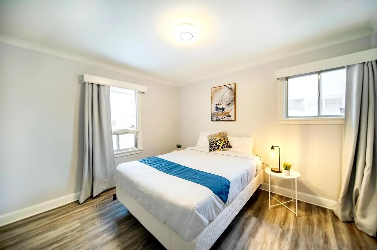 2 Bedroom Home In A Prime Location Winnipeg 0*,